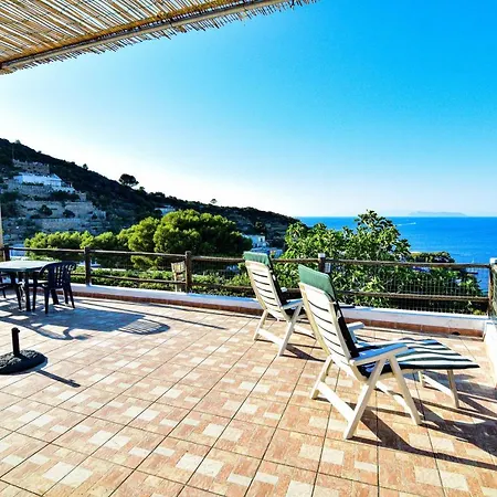 Сasa de vacaciones Solemareponza Casa Rosa *